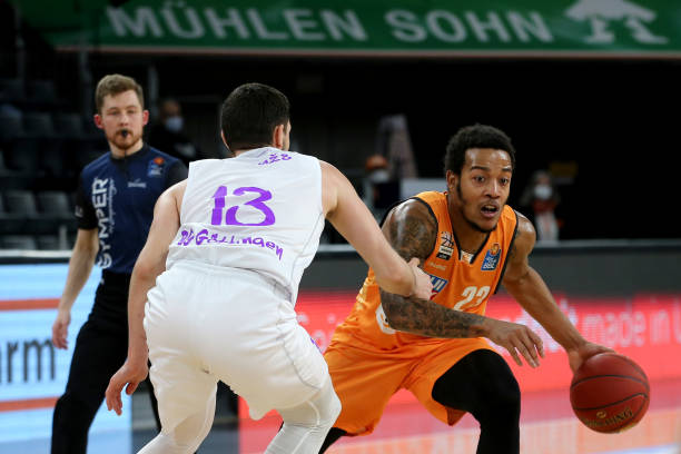 从未低估团 从未低估团